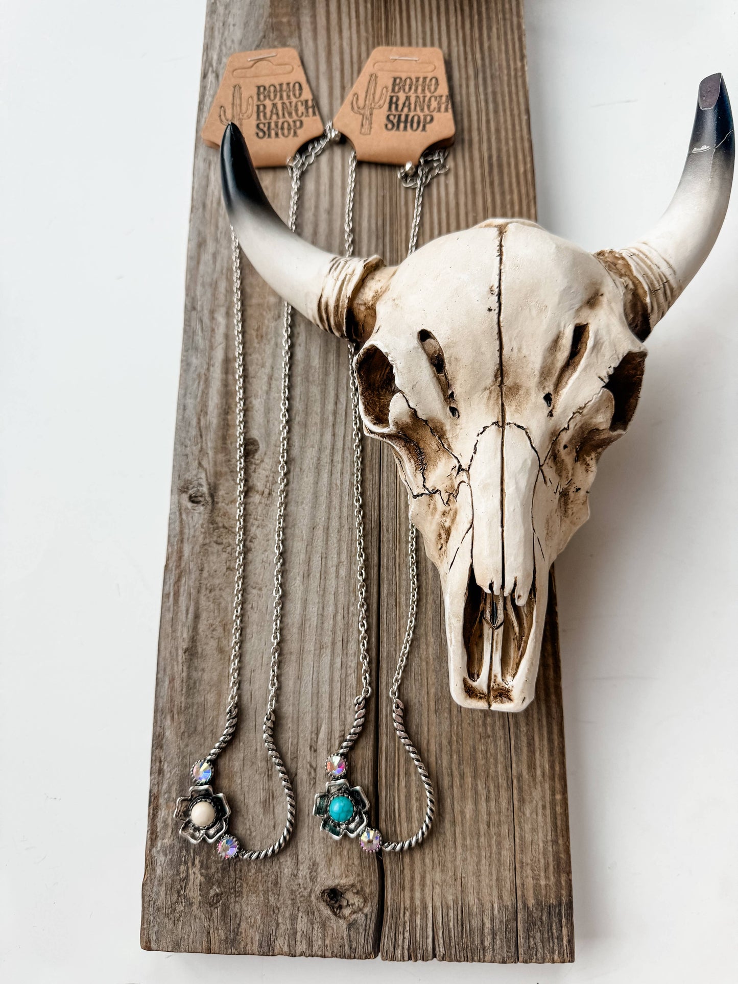 Western Twisted Horse Groove Necklace: TURQUOISE