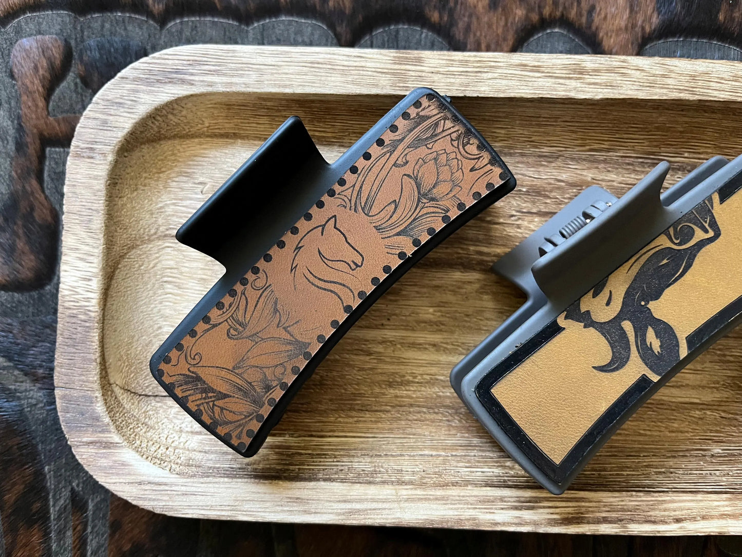 Horse Or Milk Cow Claw Clip - Laser Engraved